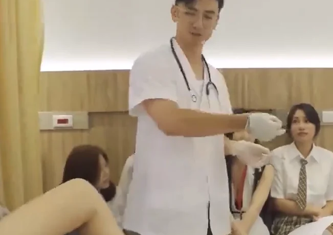 CUS-1930 Sự khởi đầu đầy xao xuyến tại phòng y tế