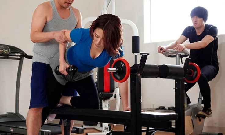 JUL-355 Vợ ngoại tình với huấn luyện viên phòng gym