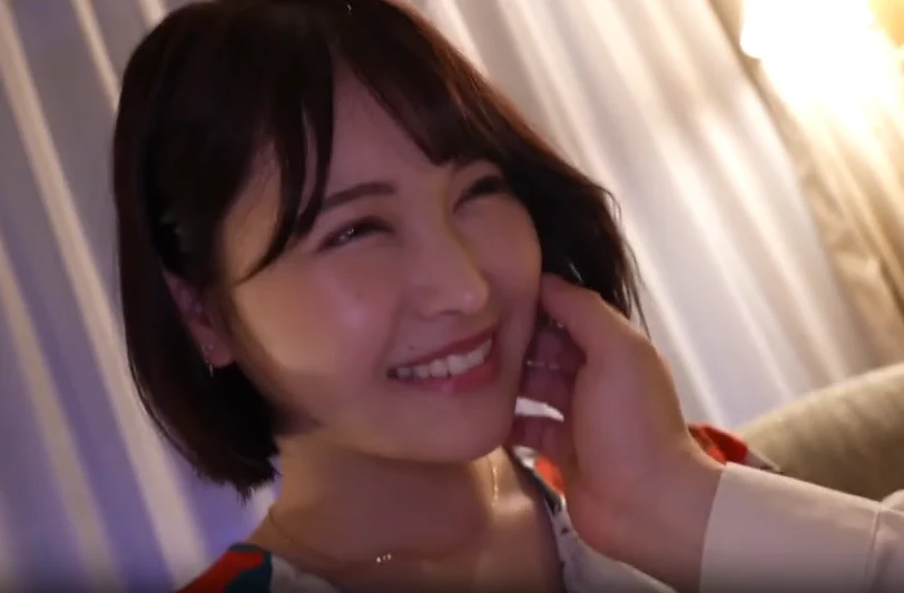 LUXU-1759 Sự trỗi dậy của bản năng dục vọng đằng sau ánh mắt kiều diễm