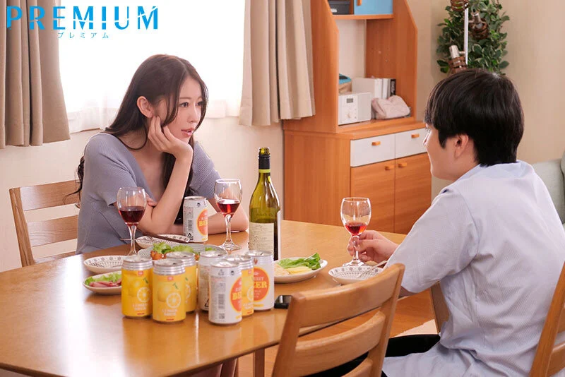 PRED-734 Bất lực nằm dưới gầm giường nghe tiếng vợ rên với đàn em thân tín